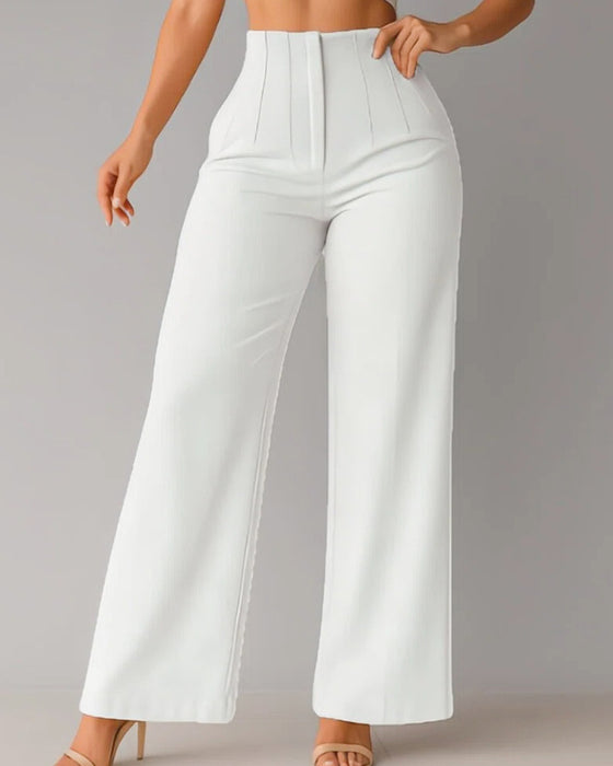 Pantalones lisos, blazer informal, pierna ancha