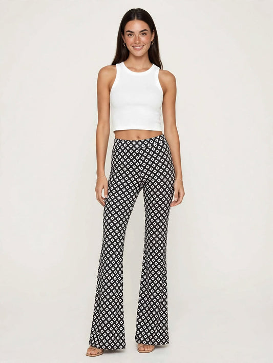 Pantalones acampanados con estampado geométrico