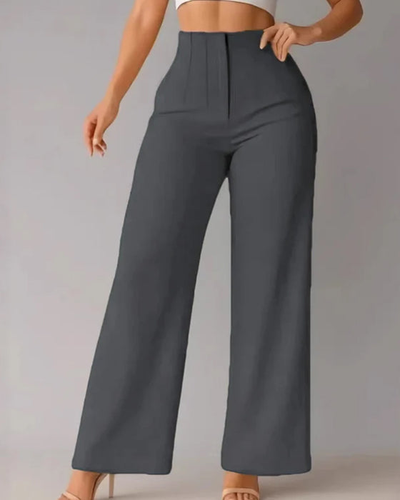 Pantalones lisos, blazer informal, pierna ancha