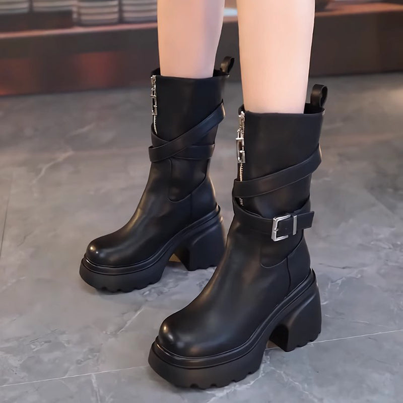 Botas de mujer forradas con tacón grueso y ancho medio.