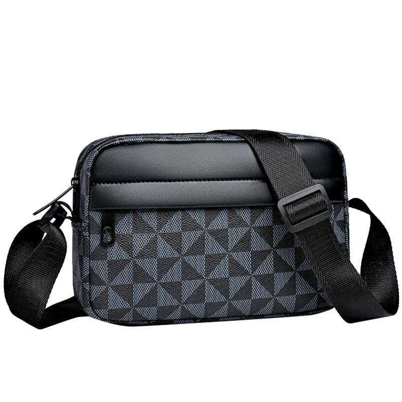 Tendencia del momento: bolso de hombro cuadrado, urbano y robusto.